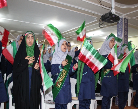 مراسم جشن پیروزی انقلاب در پایه ششم-20 بهمن ماه